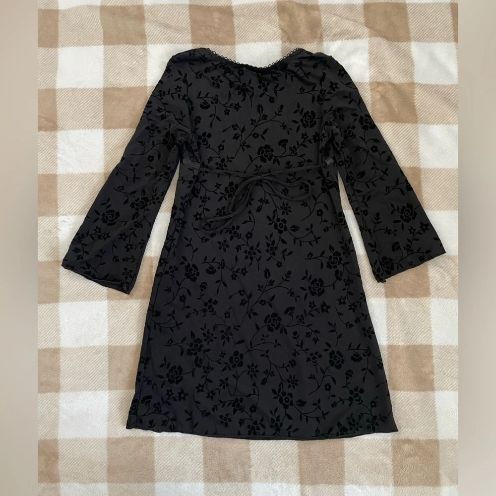 Vintage Cherokee S 6/6X Black Long Sleeve Flocked Dress